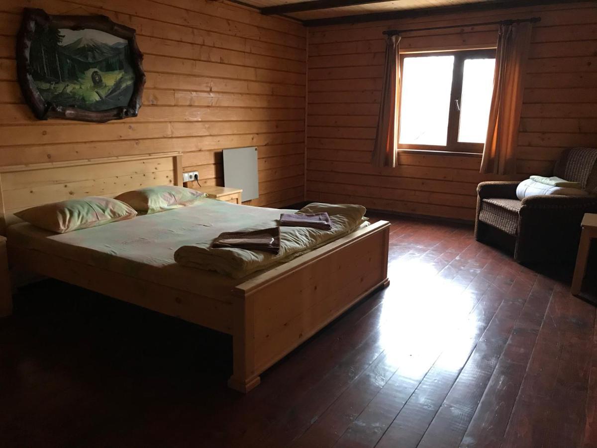 Yalta Hotel Ruska Lozova Ngoại thất bức ảnh